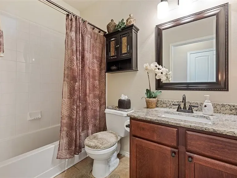255 Drystone Trl — Photo 12