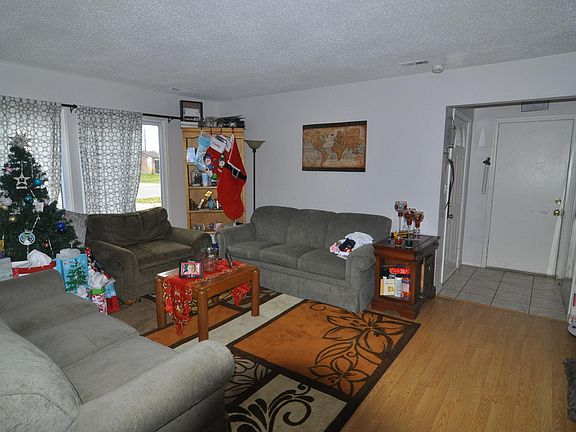3rd image of 5968 Big Pine Dr