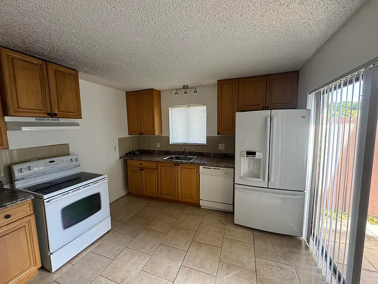 4664 Cherry Rd — Photo 9