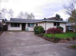 100 E 9th St, Newberg, OR 97132