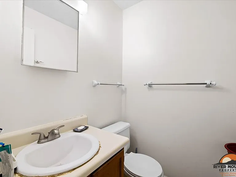 1475 Sandy Cir — Photo 19