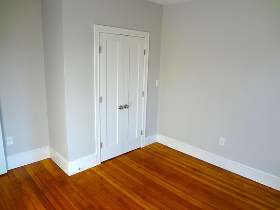 4th image of 6 Brown Ter APT 3R