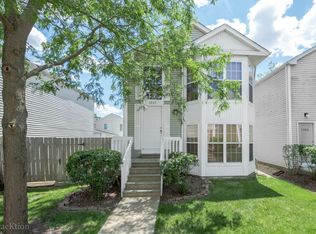 1065 Symphony Dr, Aurora, IL 60504