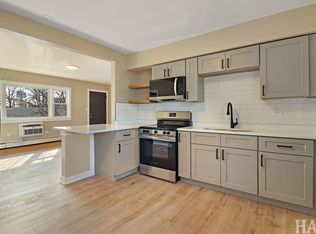 7321 14th St APT C, Forest Park, IL 60130