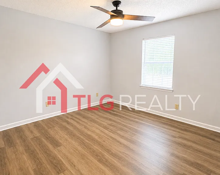 3821 Rosedown Dr — Photo 7