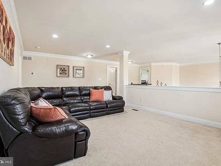 3045 Rainer Rd — Photo 29