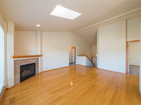 5th image of 14721 E Crown Ave