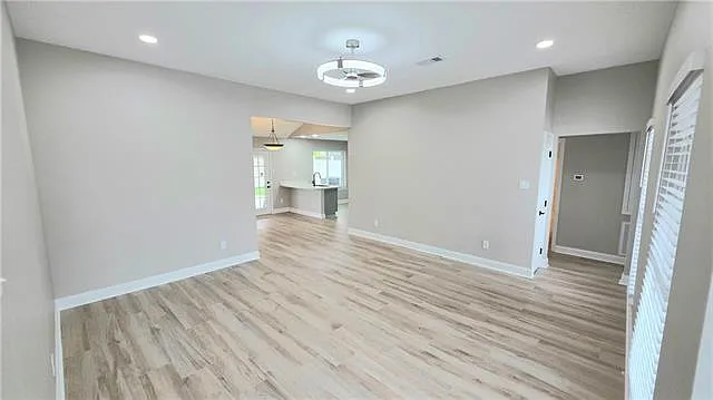 Building Photo - 1401 Drake Ln
