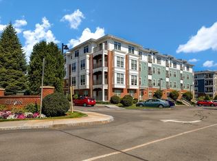 3 Repton Cir UNIT 3101, Watertown, MA 02472