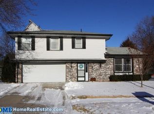 5400 Old Lodge Ct, Lincoln, NE 68516