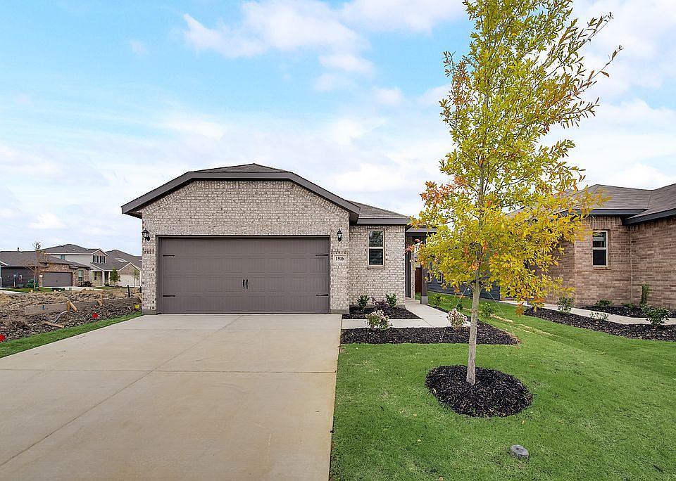 1st image of 1916 Bird Stone Dr
