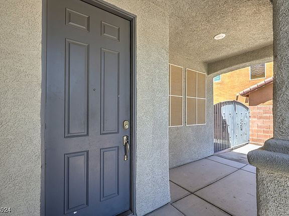 4th image of 2508 Manchester Bay Ave