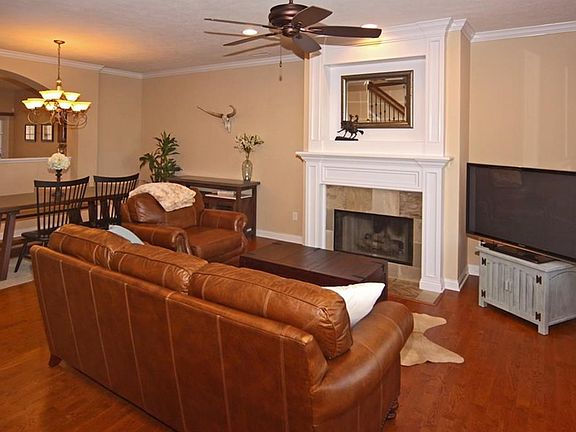 5th image of 6691 Beekman Pl Suite C