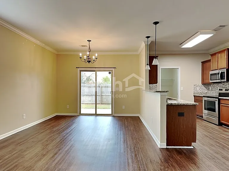 102 Shefleys Rd — Photo 3