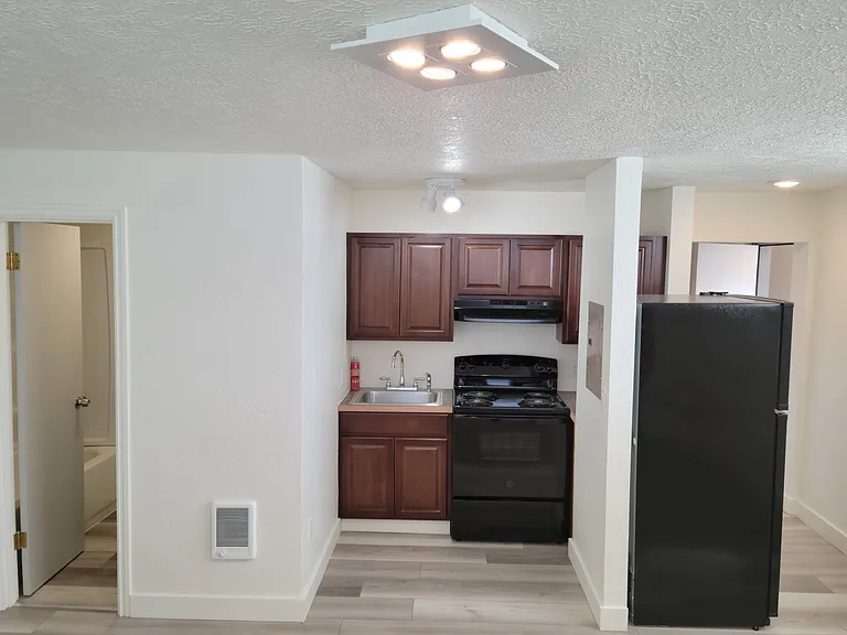 19 F St NW #4 — Photo 11