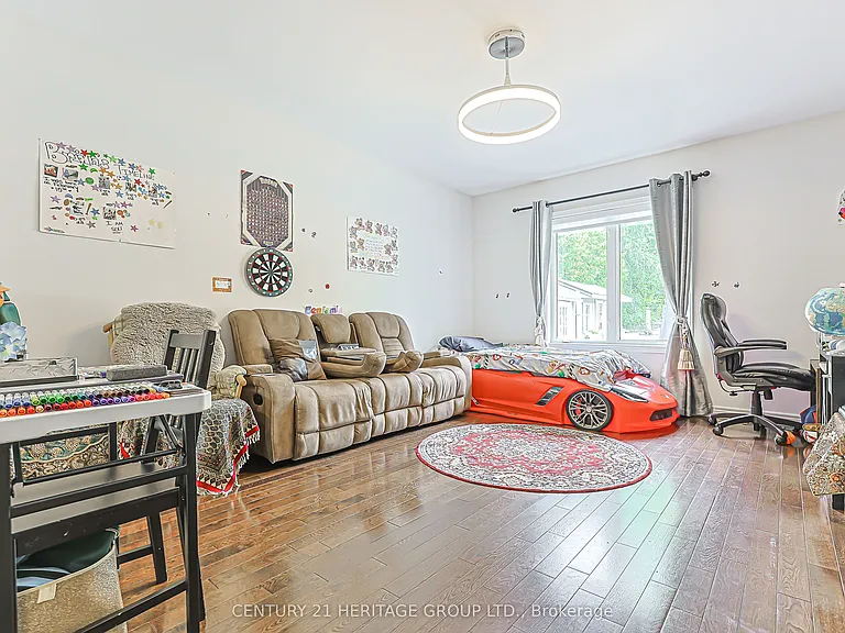 120 Kootenay Rdg — Photo 23