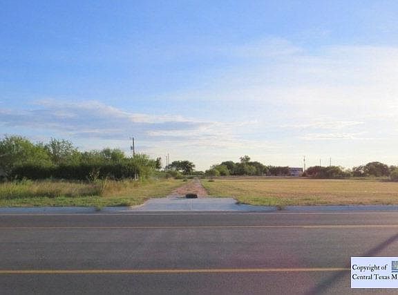 3rd image of 225 El Camino Way Dr