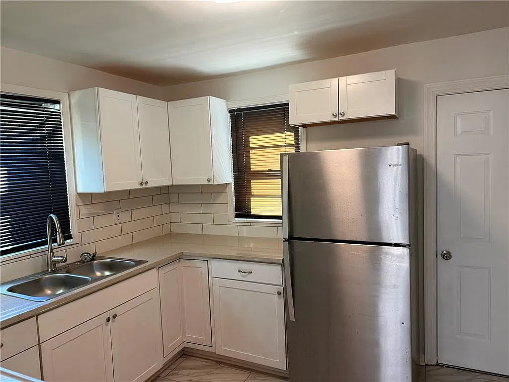 2 bed, 1.0 bath, 936 sqft, $1,250 — Photo 3