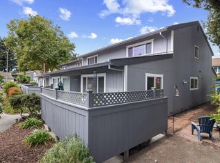 5032 Country Club Dr, Rohnert Park, CA 94928