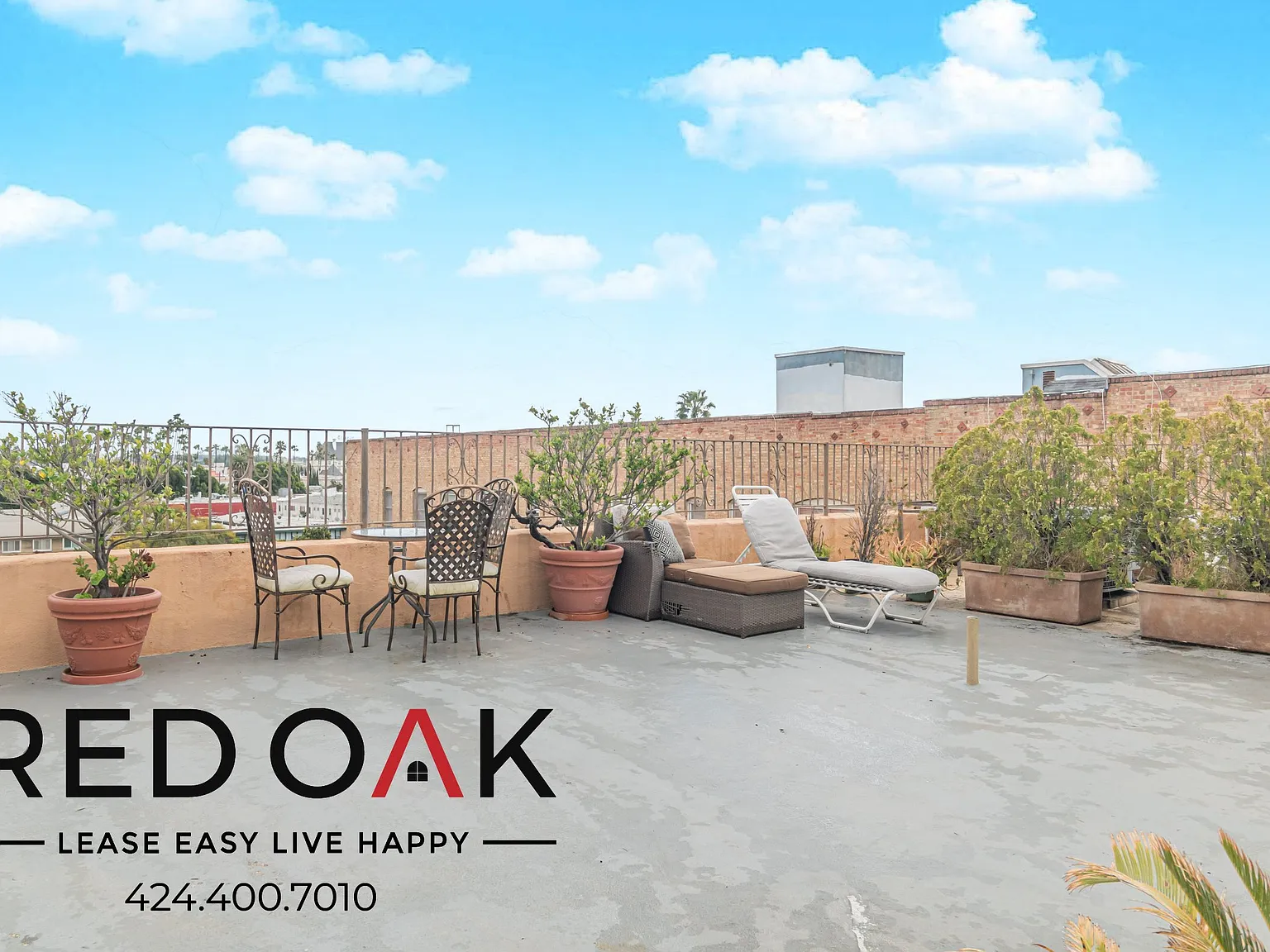 Refreshed 1-Bed with Jacuzzi and Central AC ~ In Central LA! — Photo 3