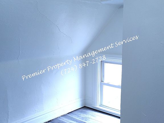 5th image of 1129 Chartiers Ave #5