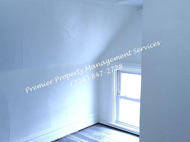 1129 Chartiers Ave #5 — Photo 5