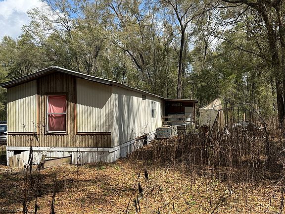 3rd image of 168 NW Ancient Court