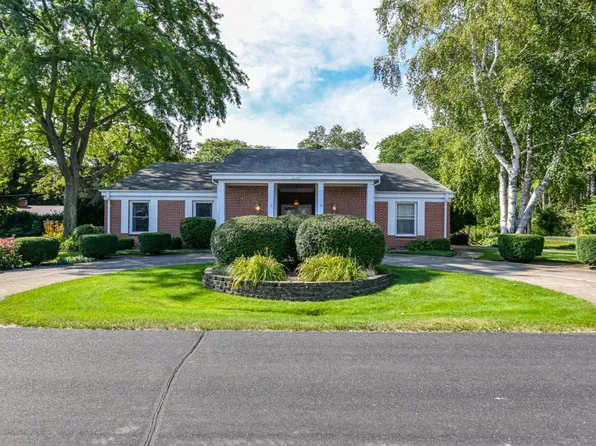 215 Hollow Creek ROAD, Wind Point, WI 53402