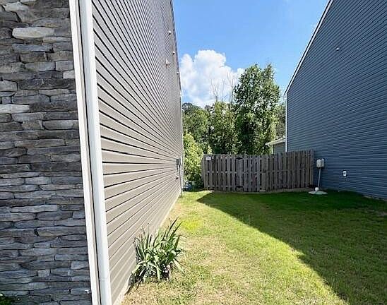5th image of 123 Belle Way