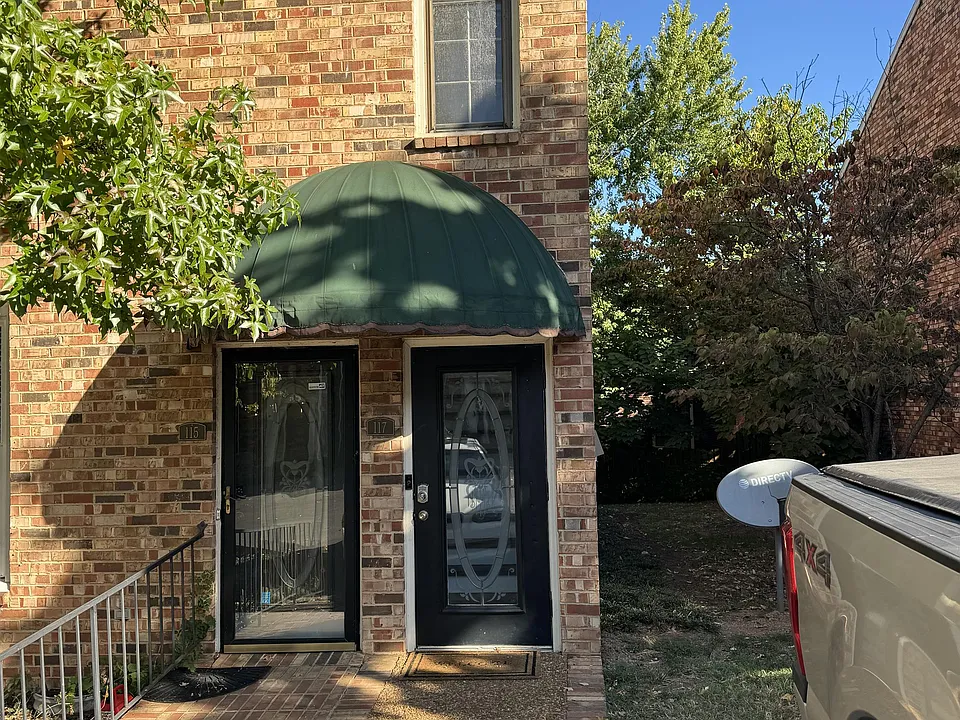 117 Matthew Ln #1