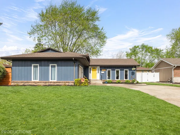 9442 Cottonwood Dr, Munster, IN 46321