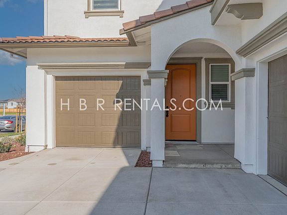 2nd image of 1274 N Capri Ln
