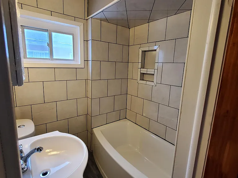 62 Hoerner Ave — Photo 7