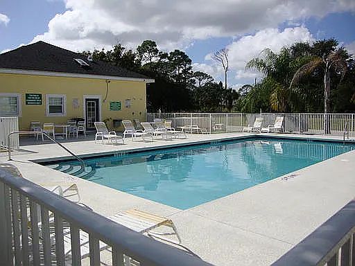 2nd image of 142 Carol Susan Ln