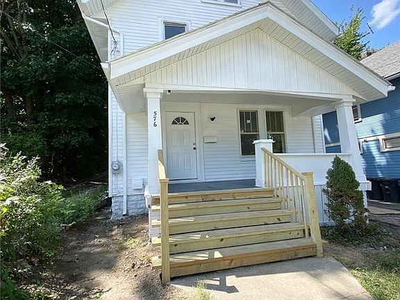 2nd image of 576 Kling St