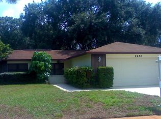 9430 Scott Dr, Seminole, FL 33777