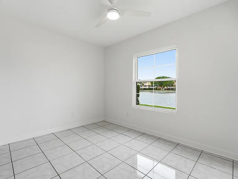 548 Plaza Seville Ct #89 — Photo 11