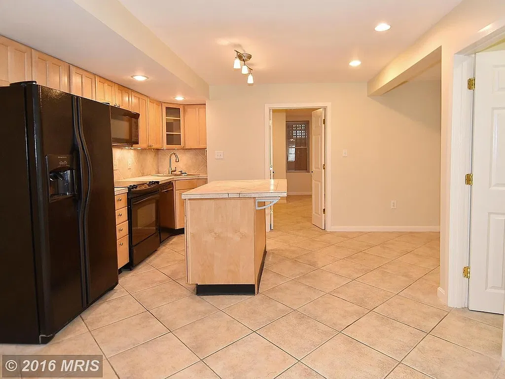 1 bed, 815 sqft, $2,250 — Photo 4