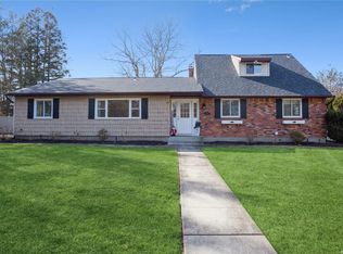 28 Clematis St, Port Jefferson Station, NY 11776