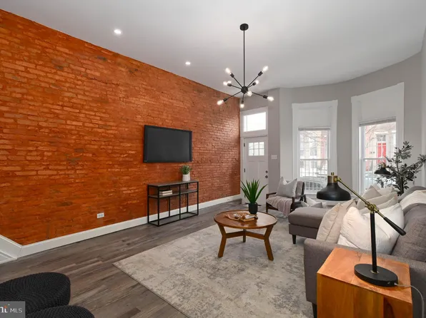 2318 McCulloh St, Baltimore, MD 21217