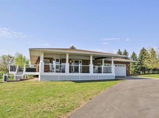 1415 13th St SE, Minot, ND 58701
