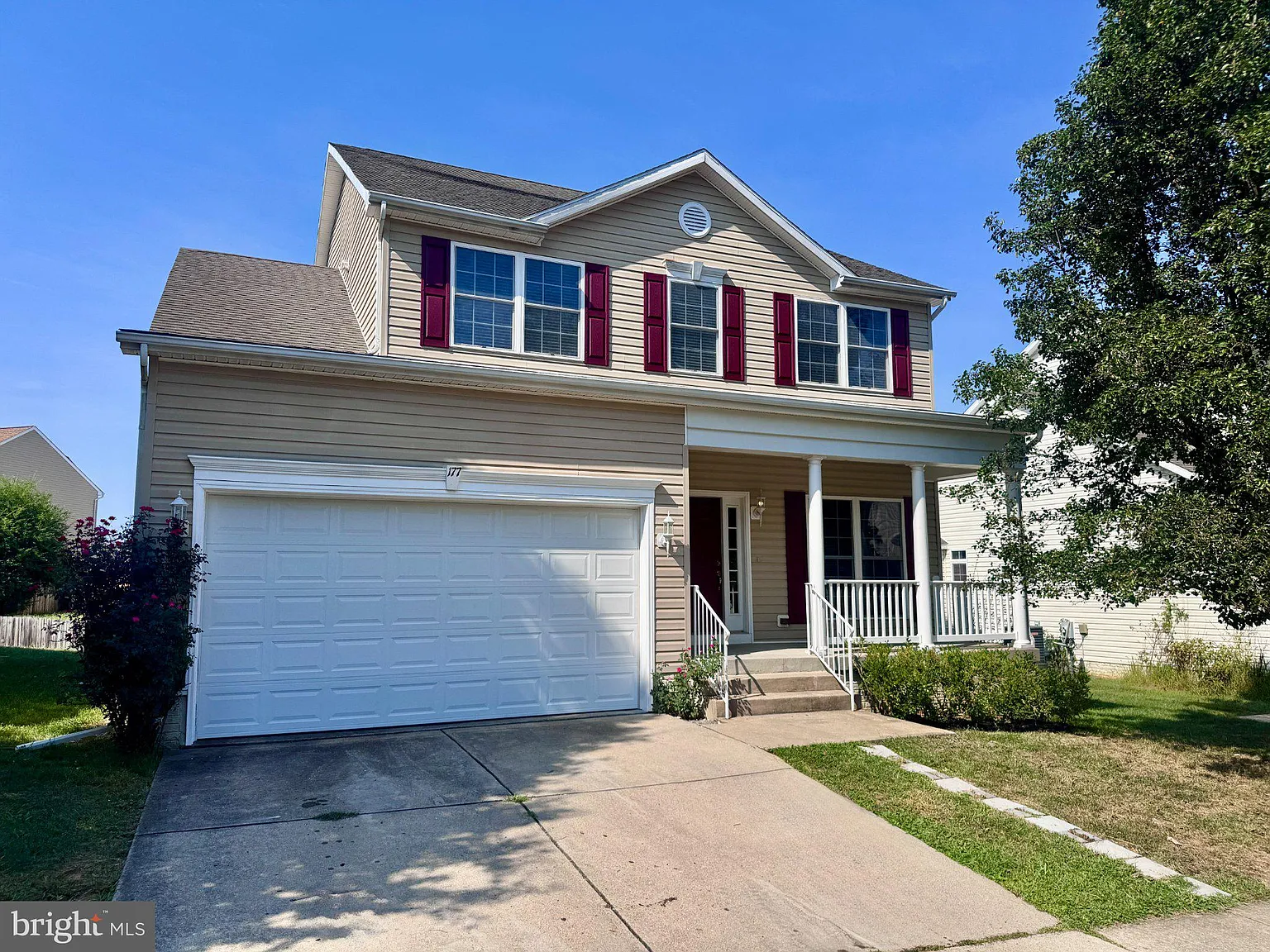 4 bed, 2.5 bath, 2156 sqft, $2,950 — Photo 2