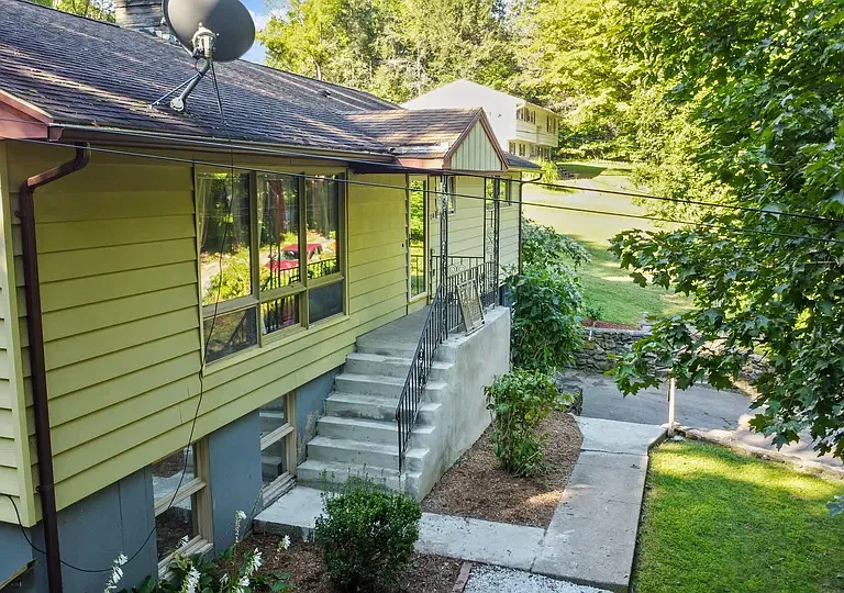 150 Candee Hill Rd — Photo 13