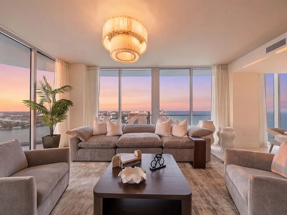 151 N Seabreeze Blvd #2503