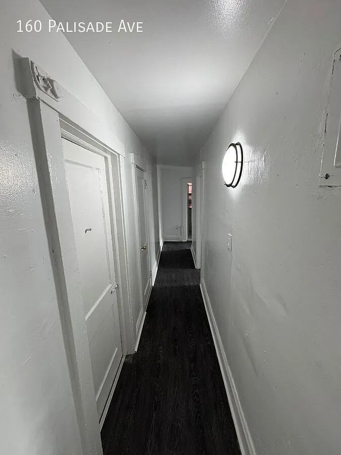 2 bed, $2,500 — Photo 2