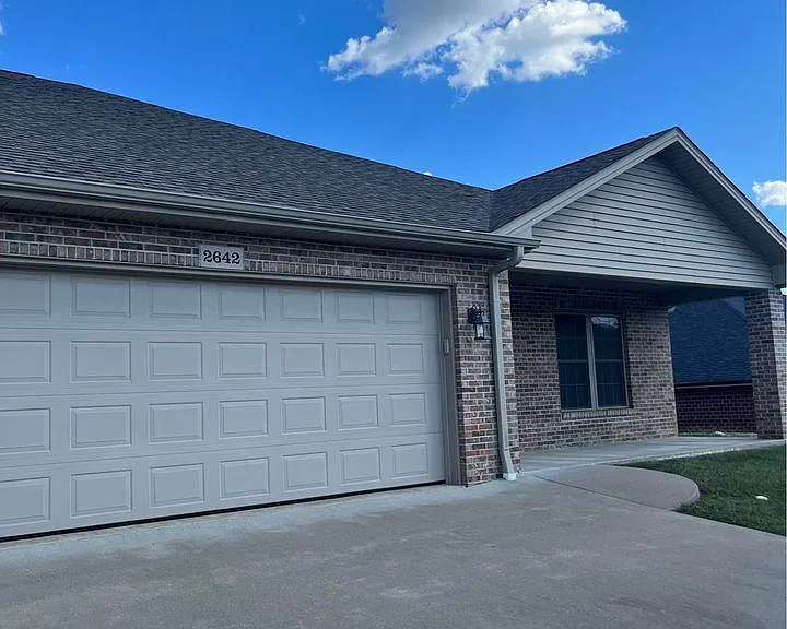 2642 Watson Dr — Photo 1
