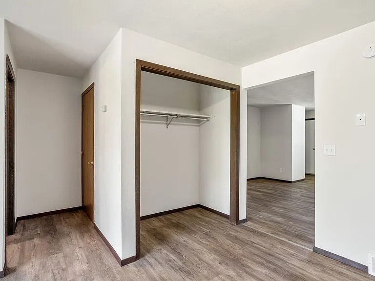 1352 W Hiawatha Dr — Photo 10