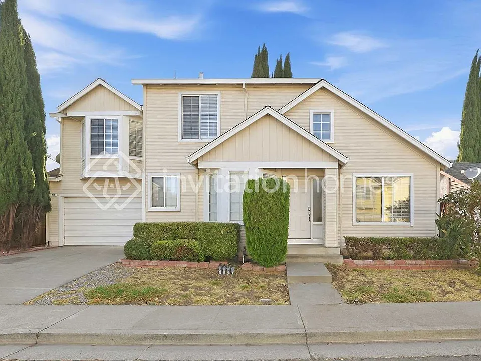 910 Edgewood Cir