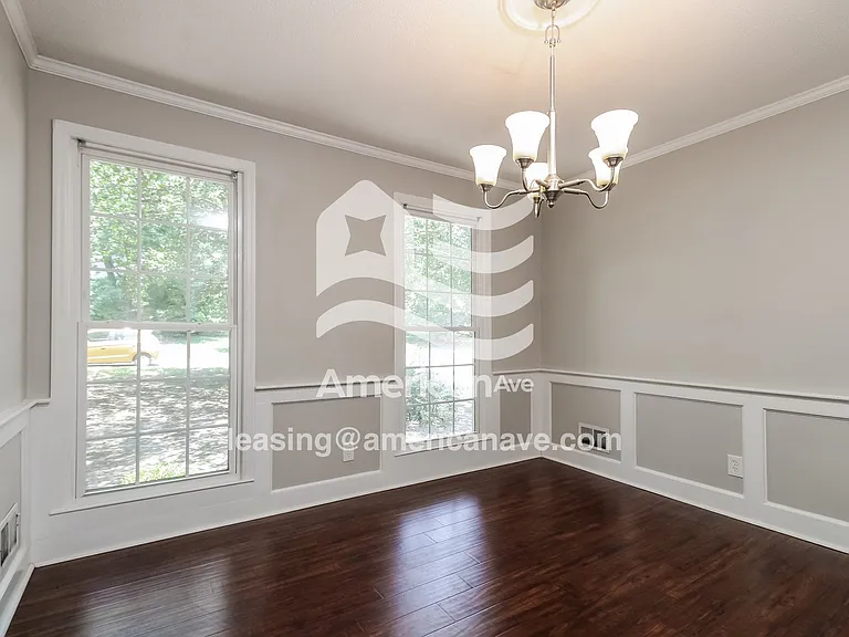 27533_005_breakfast_nook_5.jpg