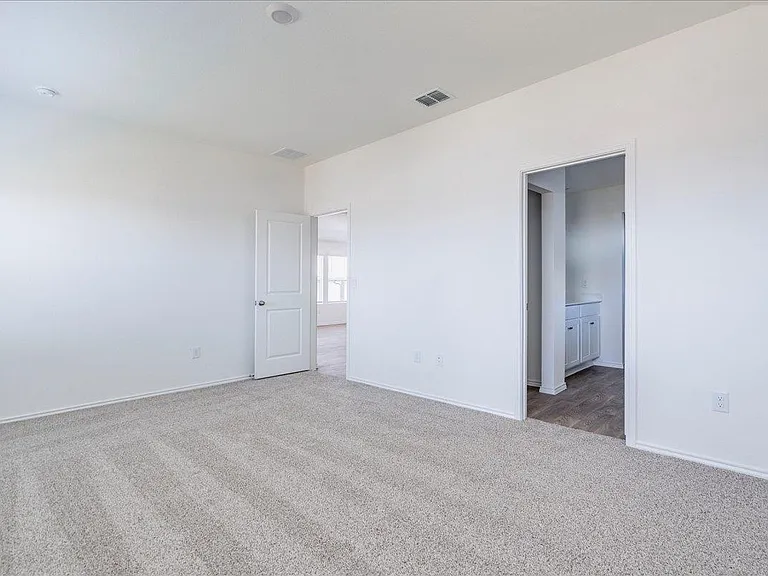 173 Balmorehea St — Photo 16